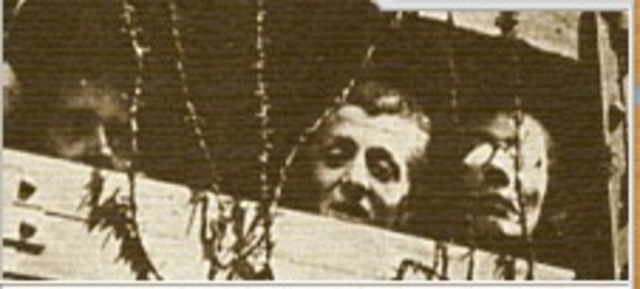 Красная Армия освобождает узников Освенцима.