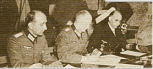 В Реймсе подписывается предварительный протокол о капитуляции Германии.