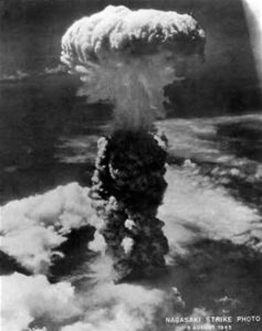 Atomic bombings of Hiroshima and Nagasaki