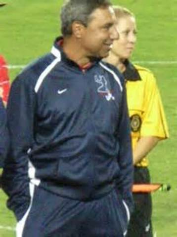 Tony DiCicco begins coaching