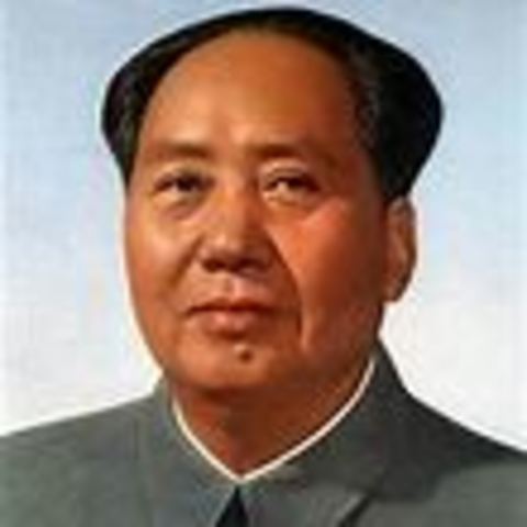 Mao Zedong takes over China