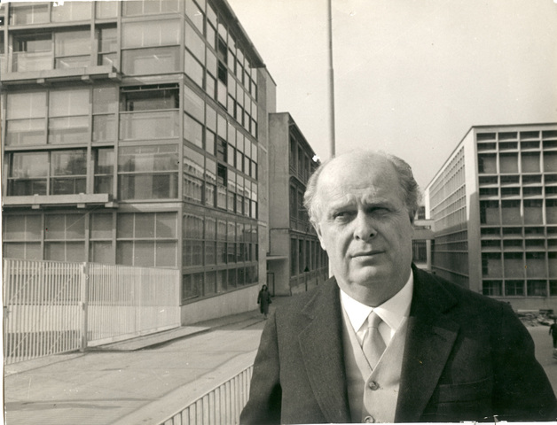 Nasce la divisione elettronica di Olivetti