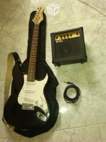 Mi primera guitarra.