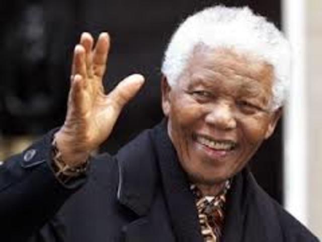 נלסון מנדלה נבחר לנשיא דרום אפריקה