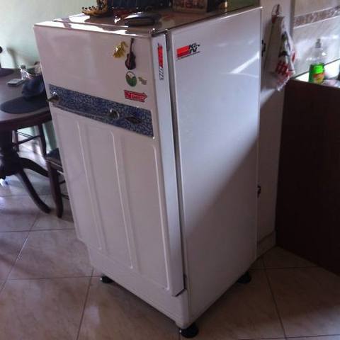 Se inició la producción de neveras totalmente cristalizadas