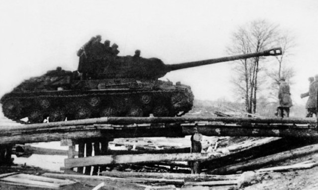 23 января - 3 февраля Советские войска форсировали р. Одер и захватили плацдарм на ее западном берегу.