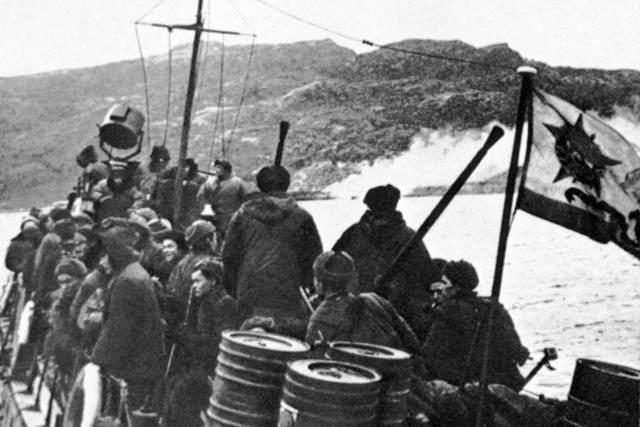 Начало наступательной операции войск Ленинградского и Волховского фронтов.