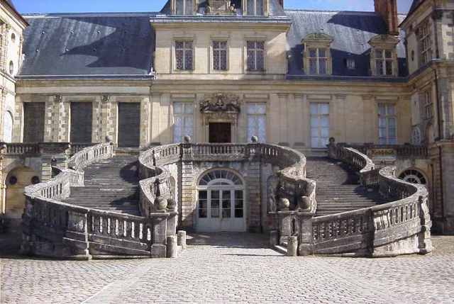 Palace at Fontainebleau, Chateau of Henry II.