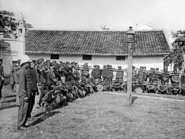 Vietnam against colonisation