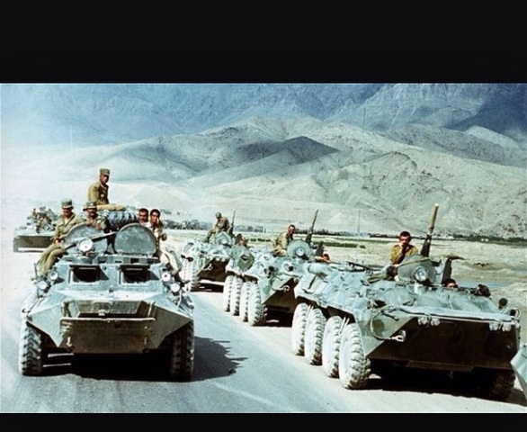 Soviets invade Afganistan