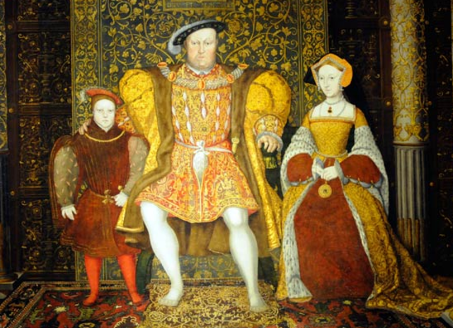 Henry executes two minister of the court.