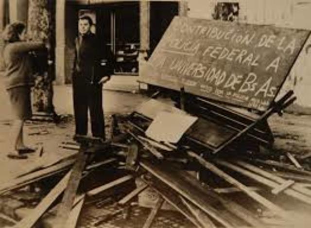 Noche de los Bastones Largos