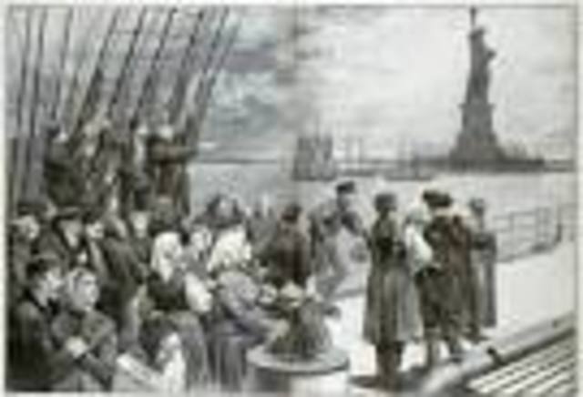 immigrants come to Ellis Island