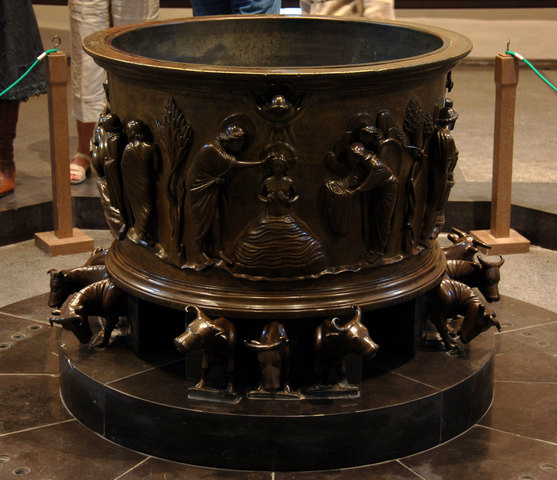 Baptimal font of Renier d'Huy 1107 1118