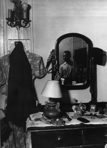 Reflection of a Man in a Dresser Mirror - Aaron Siskind
