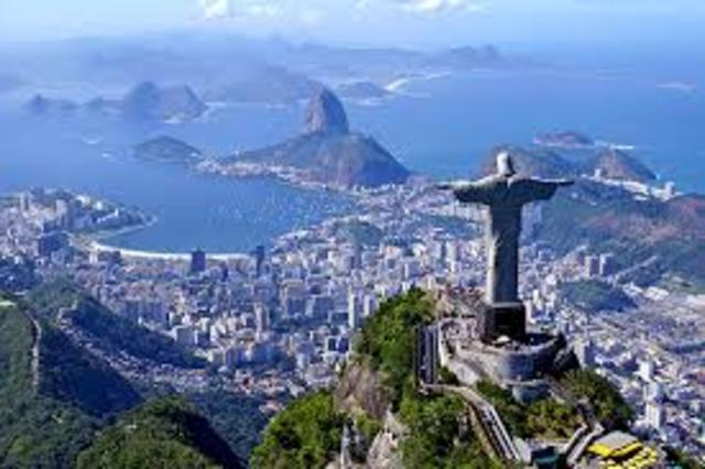 Cristo Redentor in unveiled