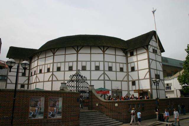 go's with harry to the globe theatre