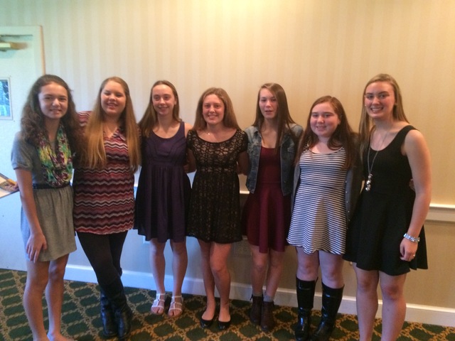 Hace un año que empecé la escuela secondaria.  Mi maestra es la Sra. Catania.