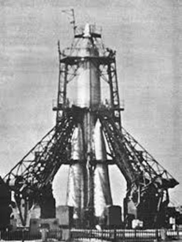 soviets launch sputnik I