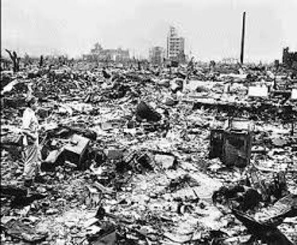 nuke dropped on hiroshima