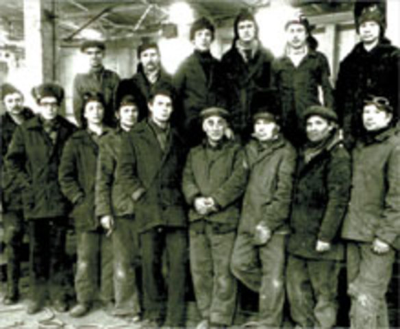 Пуск     химкомбината.