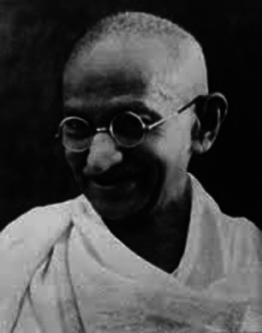 Gandhi becomes Presidents of India National Congress.