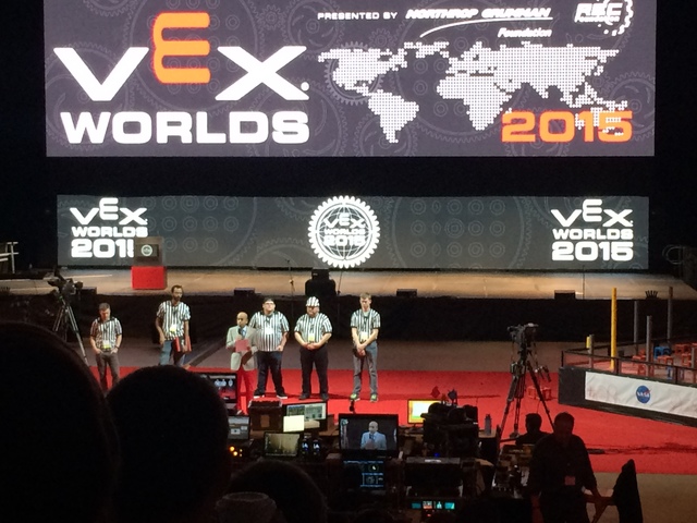 Hace que una semana que yo fui a VEX Mundo por el tiempo primero.