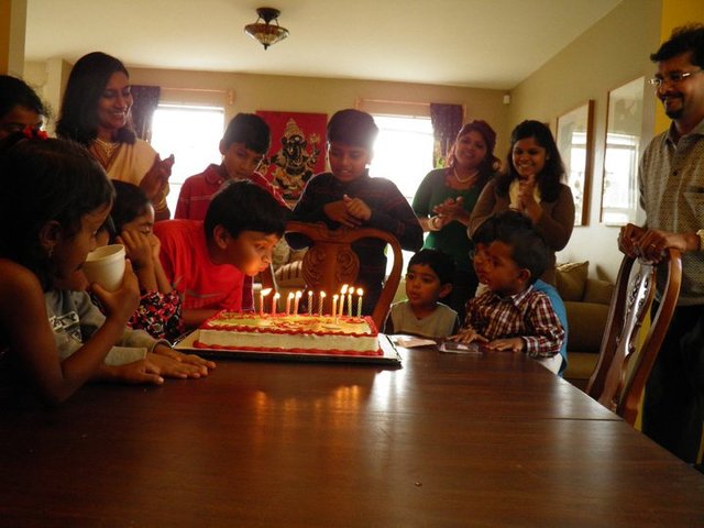 Hace cinco años que mi edad es mejor que diez.