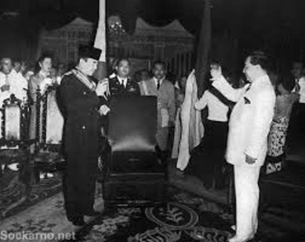 Indonesian gain independence from Netherlands