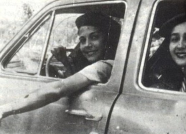 Dede and Minerva meet Lio