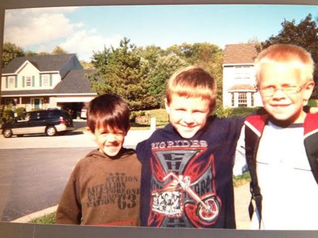 Hace nuevo años que empecé escuela primaria.