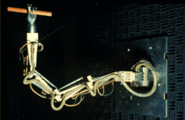 Takeo Kanade builds the direct drive arm