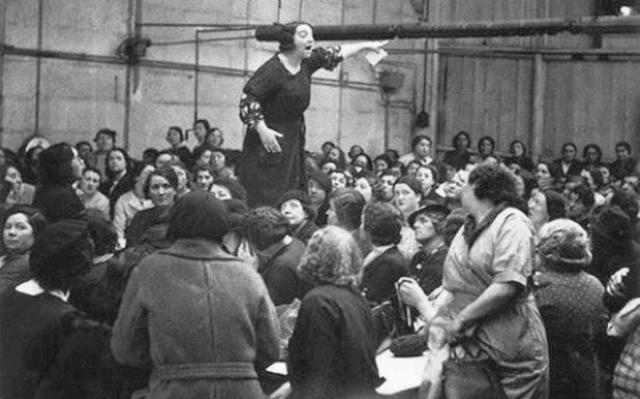 I Conferencia Internacional de Mujeres Socialistas.