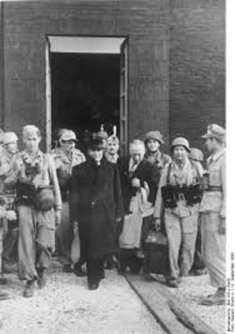 Mussolini broke out of prison