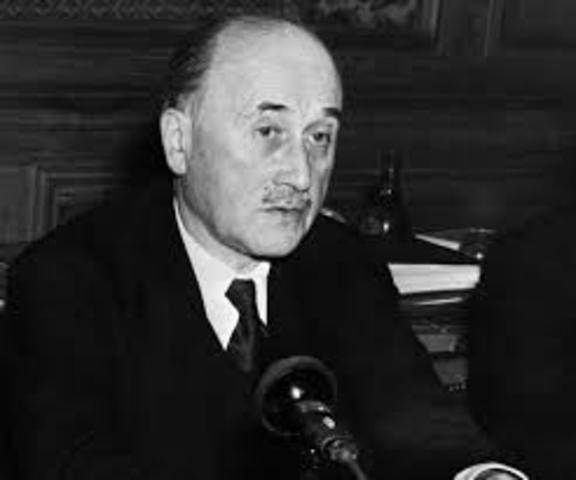 : Robert Schuman describes his ambition of a united Europe.