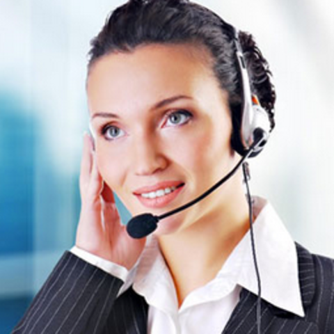 Felix ruft die Touristikzentrum im München an