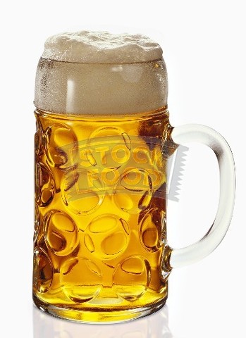 Müller hat einen Plan. Felix und Müller gehen Sie zum Biergarten und Muller bestellt ein Mass