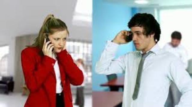 Felix ruft Touristikzentrum an