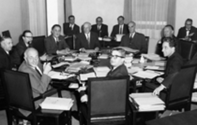 Βάλτερ Χάλσταϊν πρόεδρος της νέας Επιτροπή της Ευρωπαϊκής Οικονομικής Κοινότητας