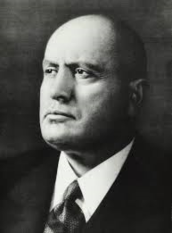 Mussolini was arrested
