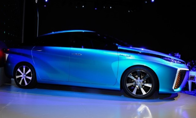 2015 Toyota anuncia el auto del futuro, propulsado por hidrógeno, para 2015 en EEUU