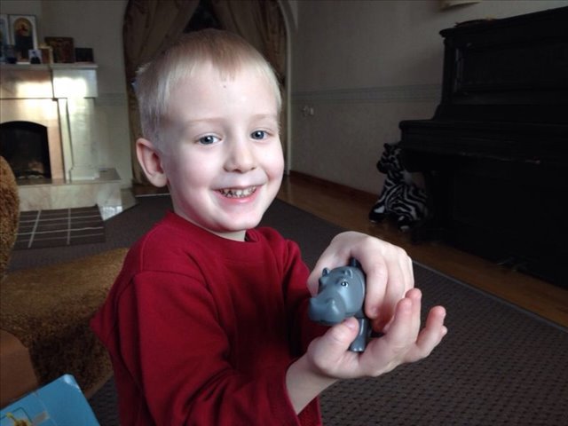 Новенький Толик!