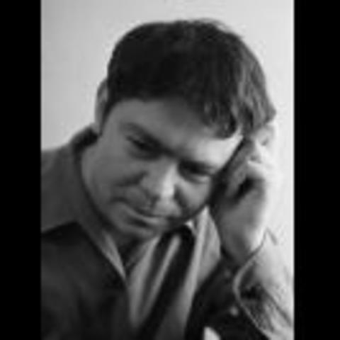 Начало работы внештатным корреспондентом "Советская молодёжь".  30 марта в газете появляется первая публикация "Скучать совсем некогда".