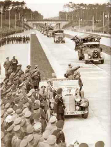 Κατασκευάζεται ο πρώτος αυτοκινητόδρομος (μεταξύ Φρανκφούρτης και Ντάρμσταντ)