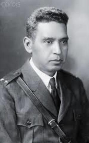 Maximiliano Hernández Martinez se convierte en presidente de El Salvador