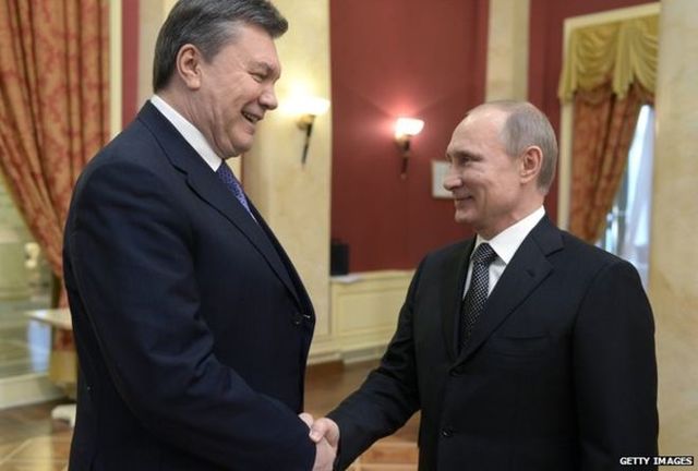 Putin Says Russia Helped Yanukovych to Escape Ukraine
