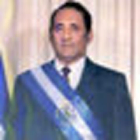 lecciones y es electo presidente José Napoleón Duarte,