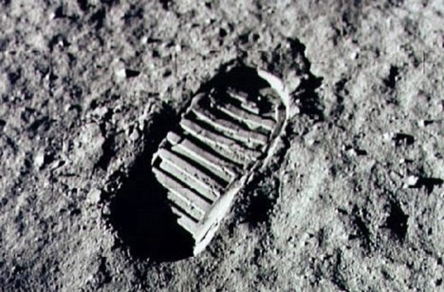 7th Grader does project on Projects Apollo, Mercury and Gemini (SOURCES)