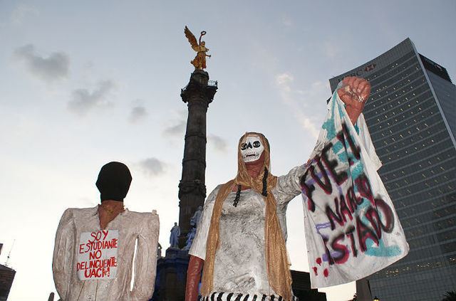 Primera Acción Global por Ayotzinapa