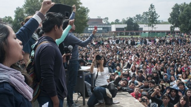 Estudiantes realizan paro nacional
